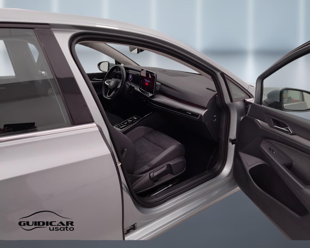 VOLKSWAGEN Golf VIII 2024 - Golf 2.0 tdi Style 150cv dsg