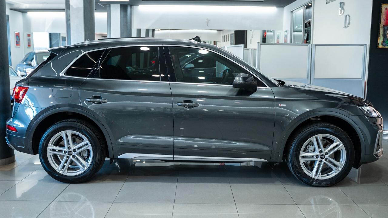 Audi Q5 40 2.0 TDI MHEV S LINE QUATTRO TRONIC TETTO PELLE MATRIX FULL OPTIONAL