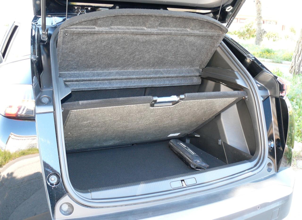 Peugeot 2008 PureTech 130 S&S Allure (M1311)