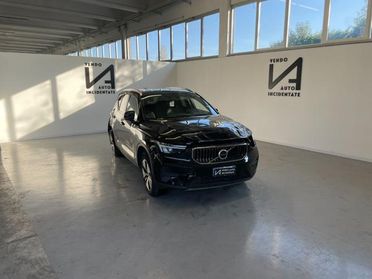 VOLVO XC40 1.5 T4 RECHARGE PLUG-IN HYBRID AUTOMATICO
