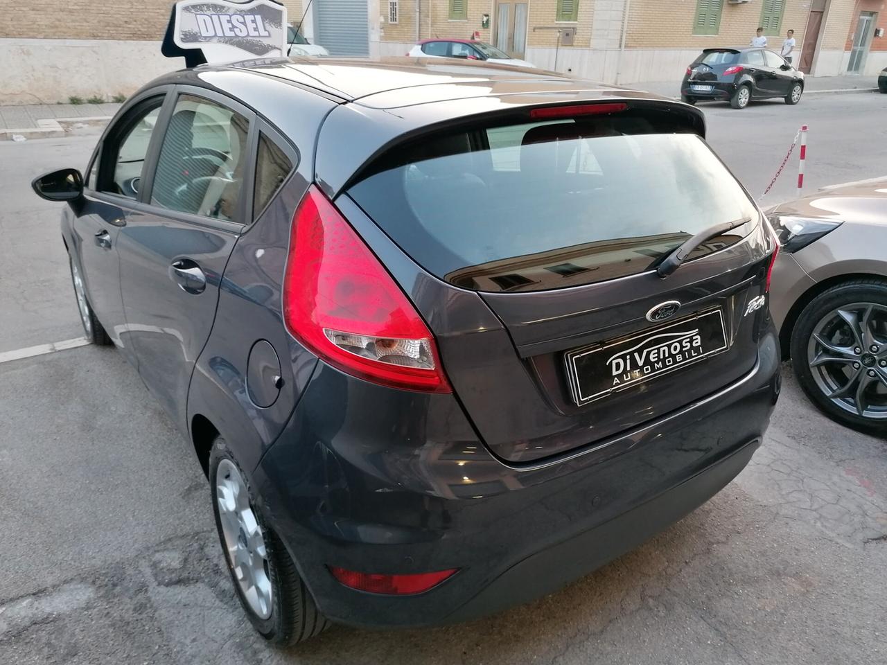 Ford Fiesta Ikon 1.4 TDCi 70CV 5 porte