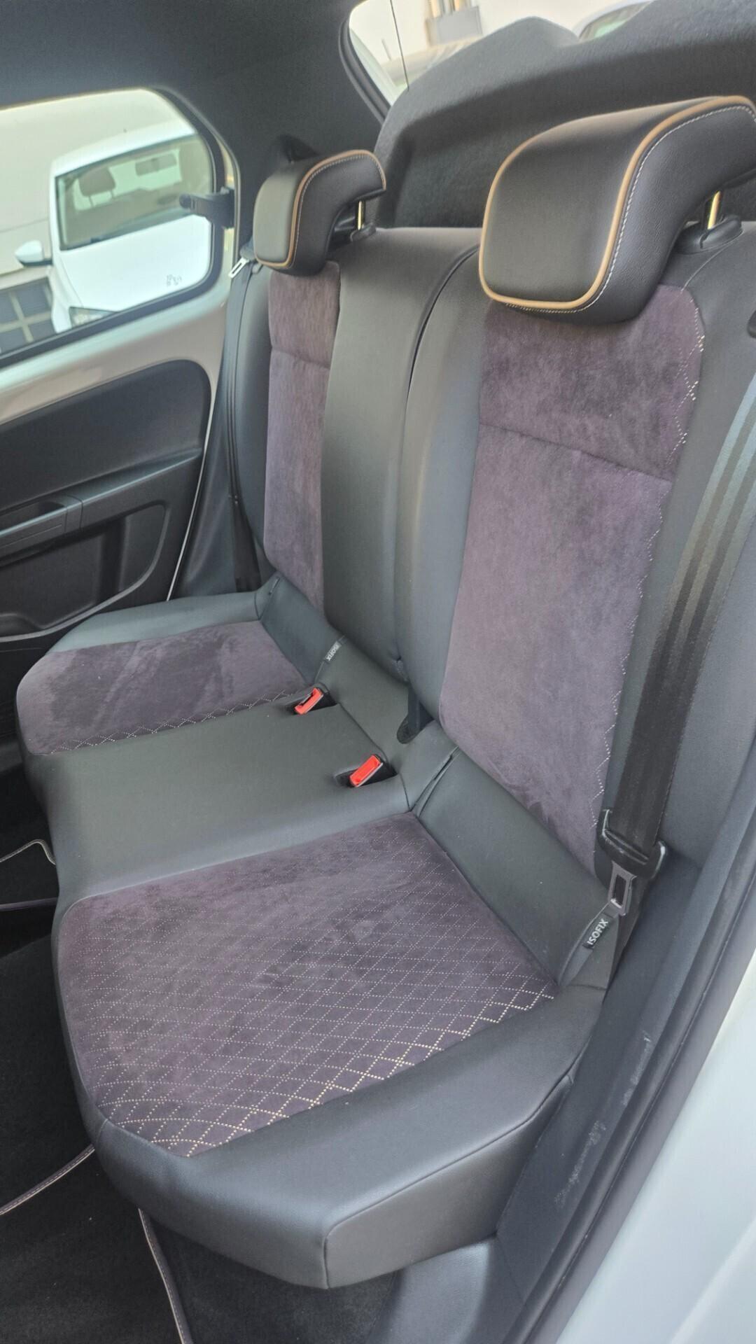 Seat Mii 1.0 68 CV 5 porte by Cosmopolitan Ecofuel