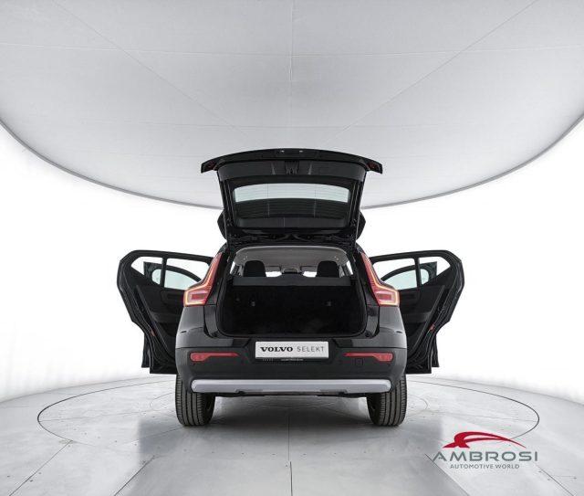 VOLVO XC40 T4 Recharge Plug-in Hybrid automatico Essential 21