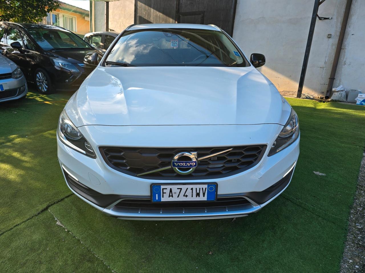 Volvo V60 Cross Country 2.0D 150CV EURO6 -2015