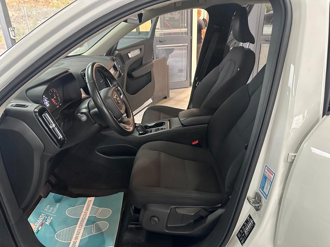 VOLVO XC40 2.0 150CV 06/2020