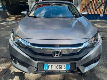 Honda Civic 1.6 4 porte Elegance Navi