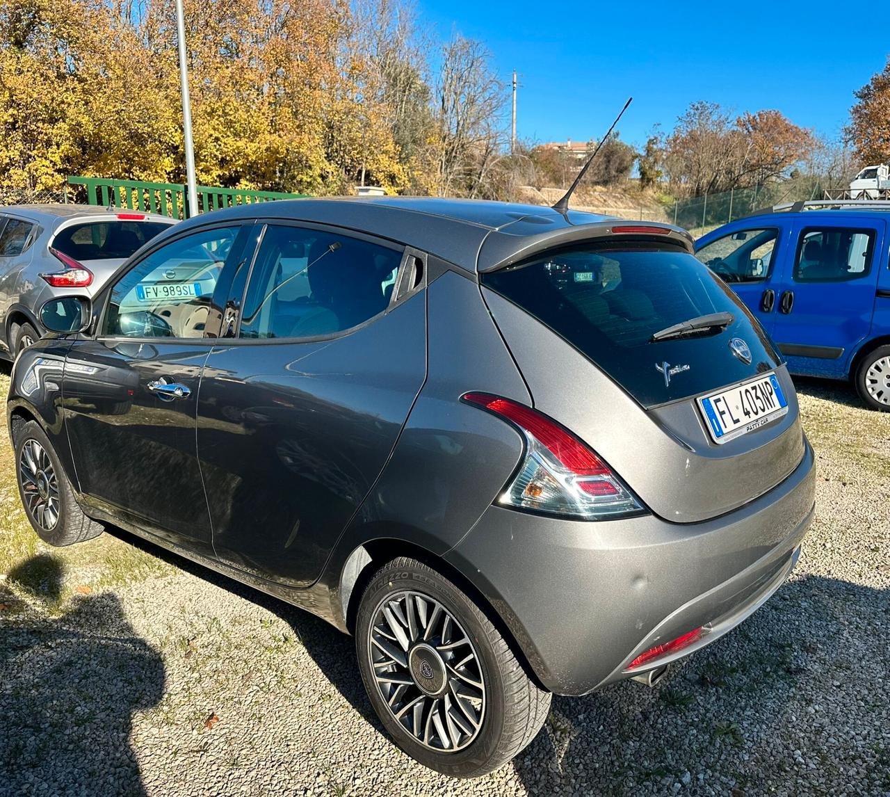 Lancia Ypsilon 1.2 69 CV 5 porte Gold