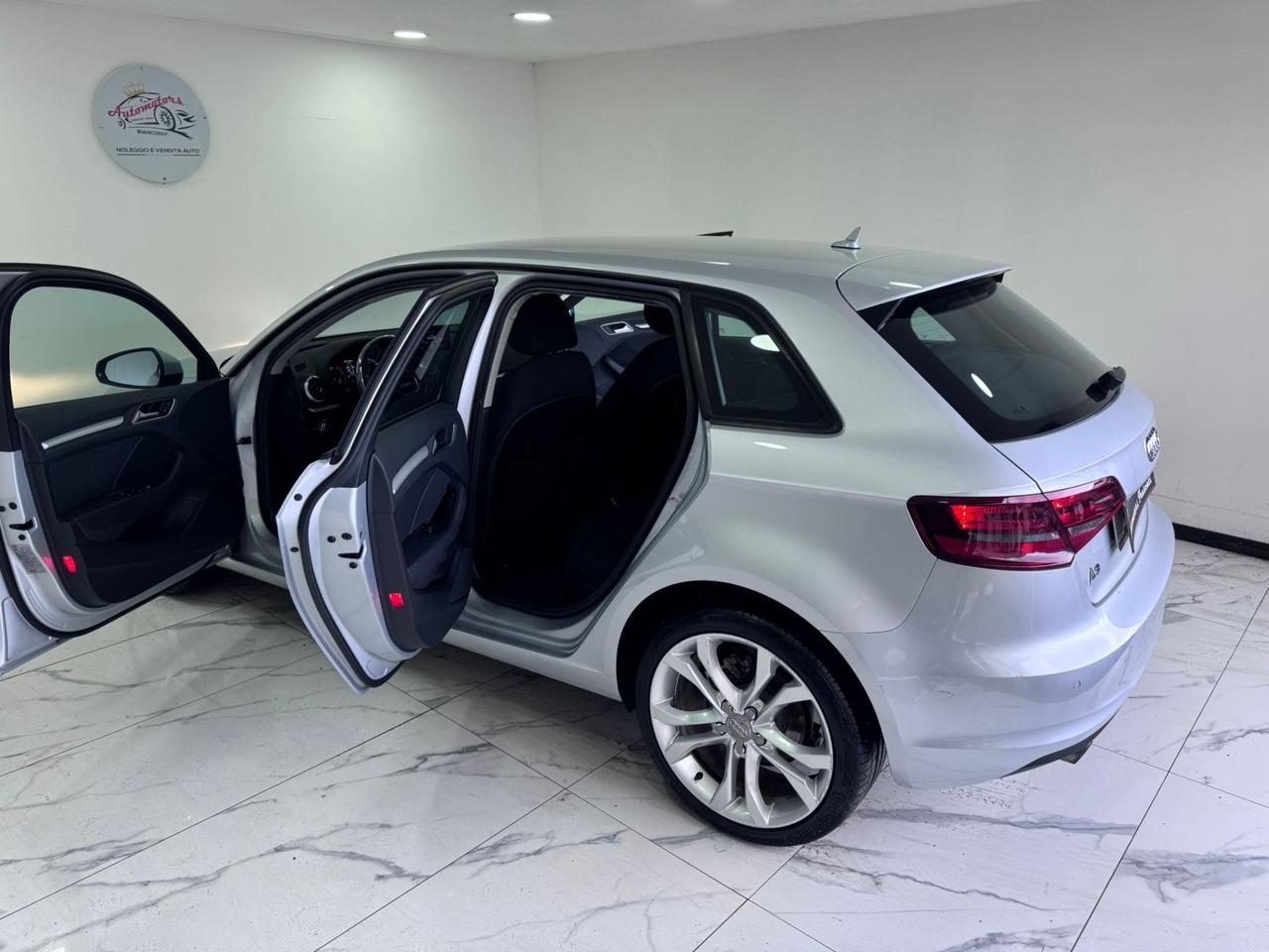 Audi A3 SPB 1.6 TDI S tronic -GARANTITA-2013