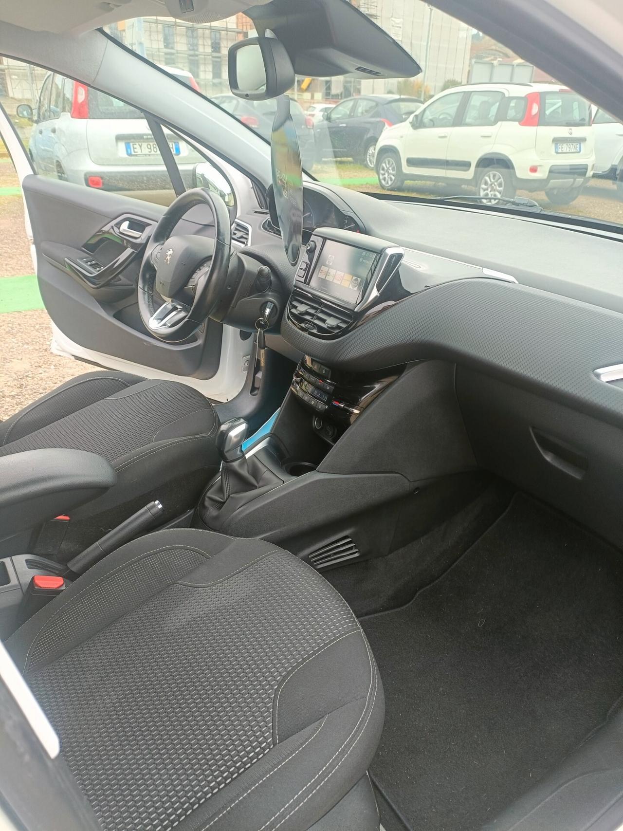 Peugeot 208 BlueHDi 75 5 porte Allure
