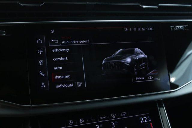 AUDI Q8 50 TDI 286 CV quattro S-line Black Edition