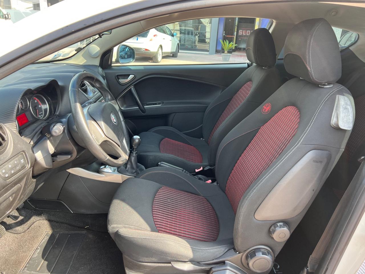 Alfa Romeo MiTo 1.3 JTDm-2 95 CV S&S Distinctive Sport Pack
