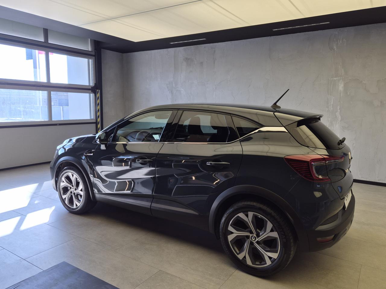 RENAULT Captur II 2019 - Captur 1.6 E-Tech full hybrid E-Tech Engineered 145cv auto