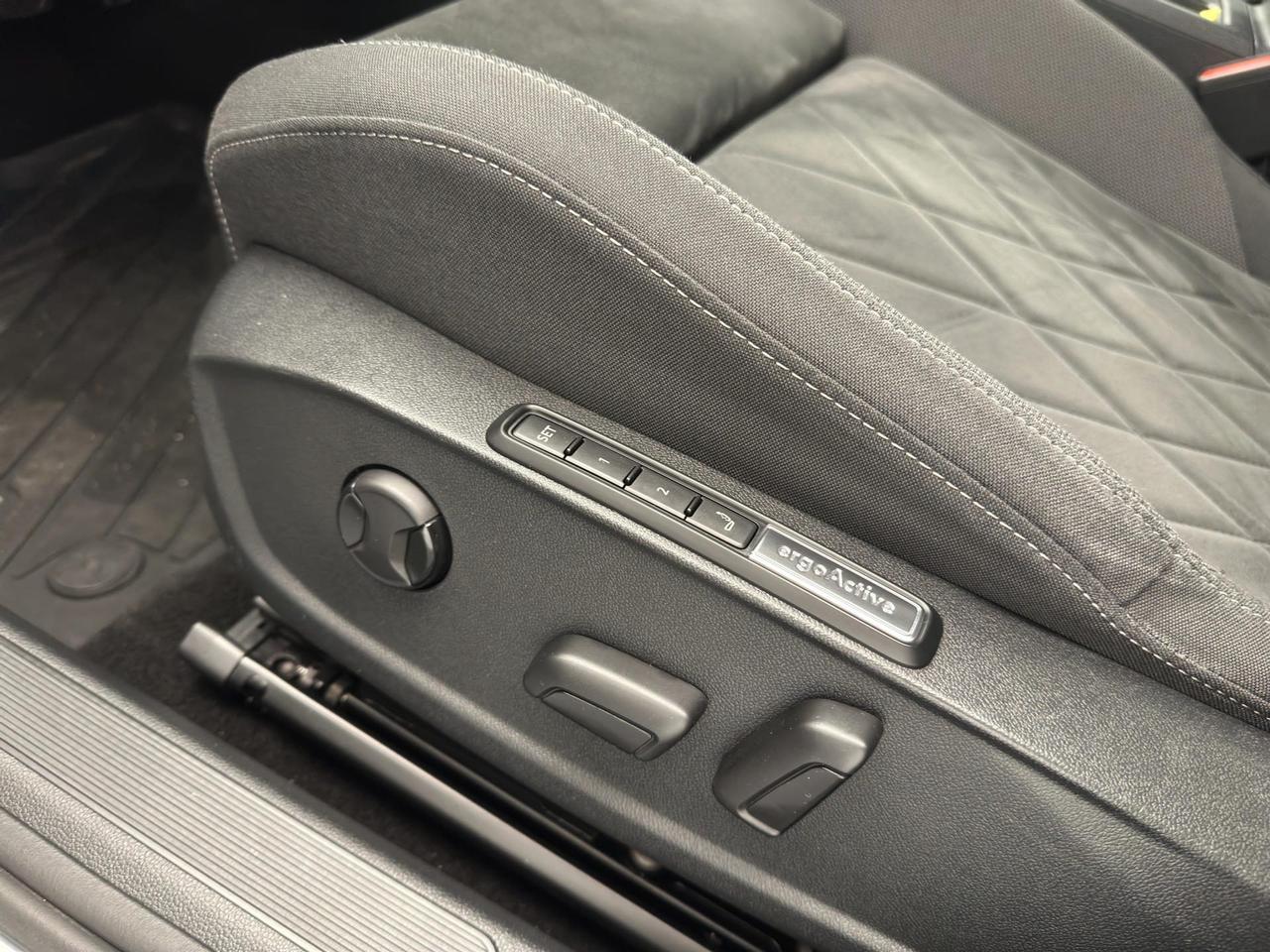 Volkswagen Golf 1.5 etsi evo Style 130cv dsg