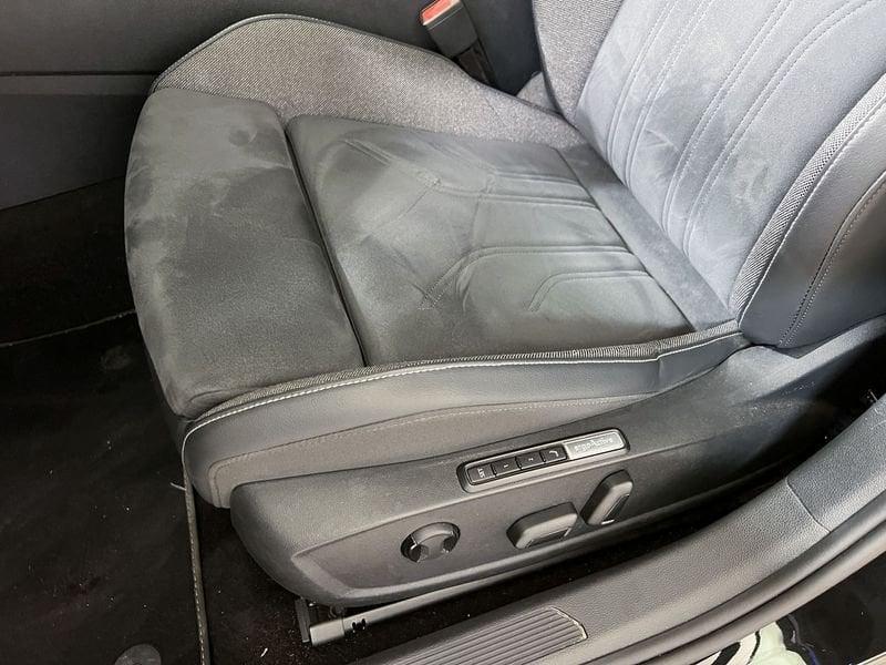 Volkswagen Golf Golf 2.0 tdi Style 150cv dsg