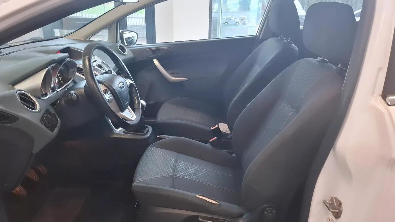 Ford Fiesta 1.2 82CV 3 porte Titanium