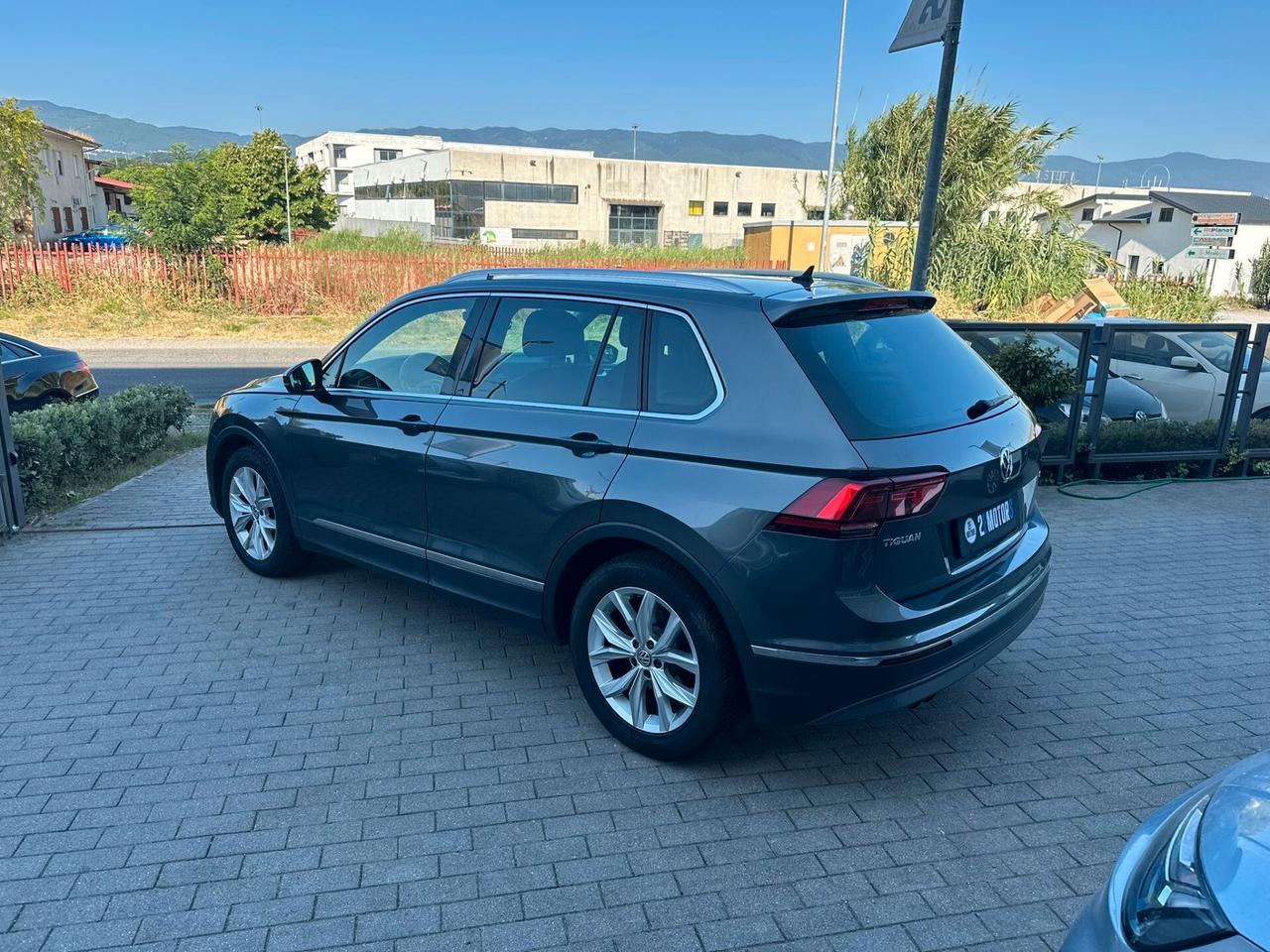 Volkswagen Tiguan 2.0 TDI SCR DSG Business BlueMotion Technology