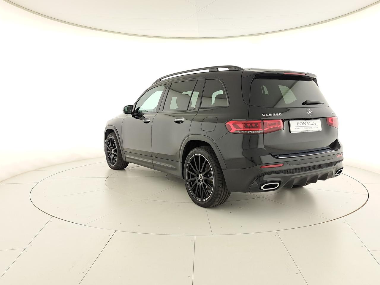 Mercedes-Benz GLB 250 premium 4matic auto