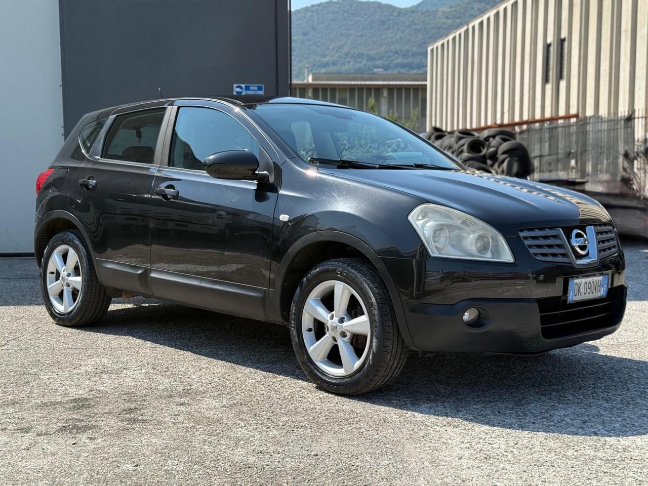 Nissan Qashqai 2.0 benz 4x4 km 83 mil anno 2008 gancio traino