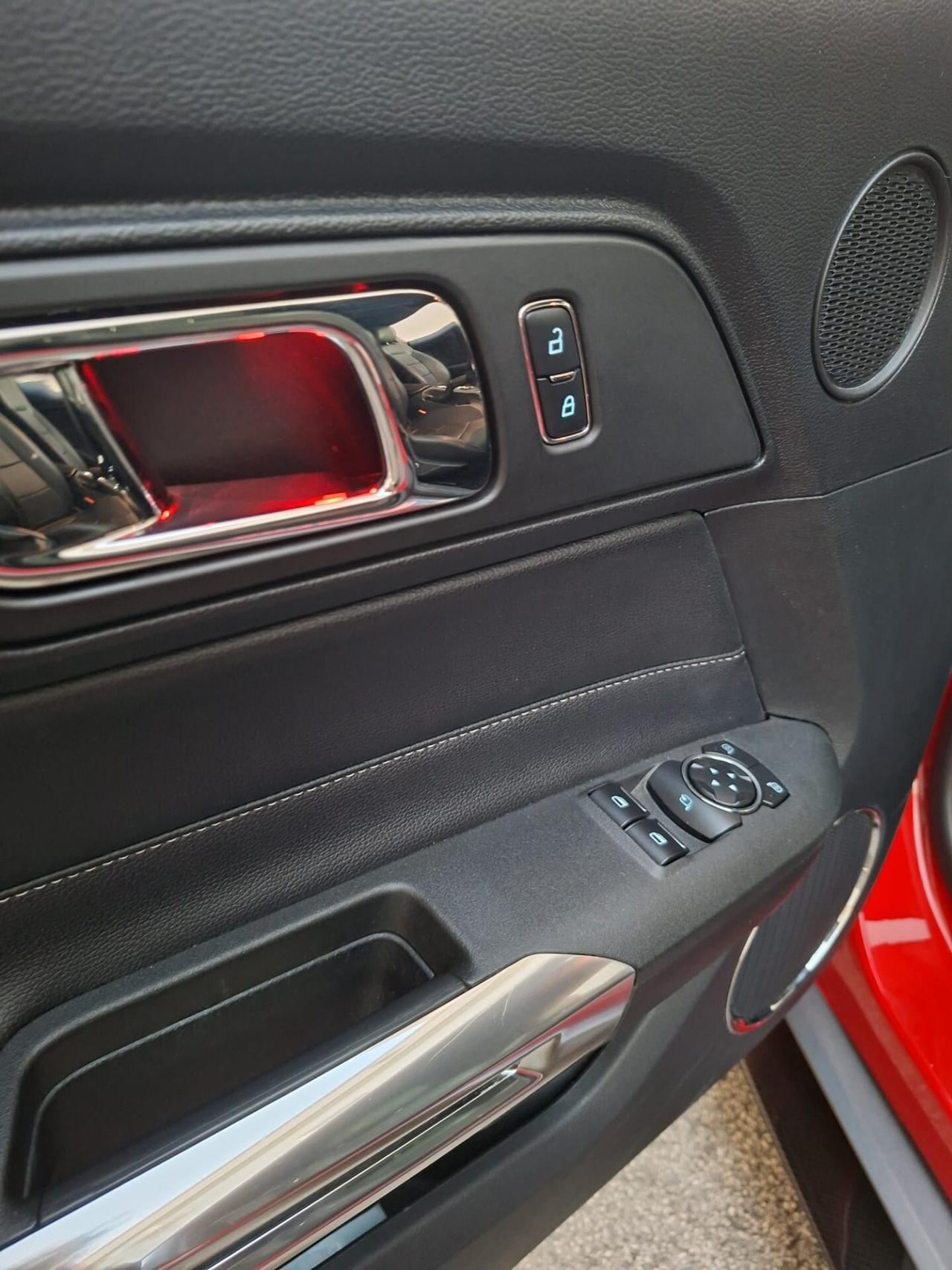 Ford Mustang Convertible 5.0 V8 TiVCT GT