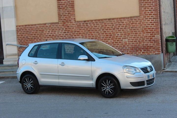 Volkswagen Polo 1.2/64CV 12V 5p. Comfortline UNICA PROPRIETARIA CLIMA NEOPATENTATI ESTETICA DA VETRINA