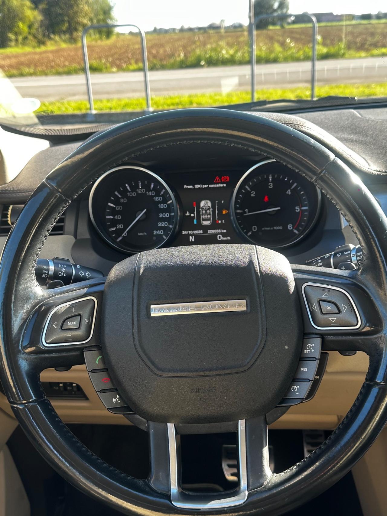 Land Rover Range Evoque 2.2 TD4 5p. Pure Tech Pack