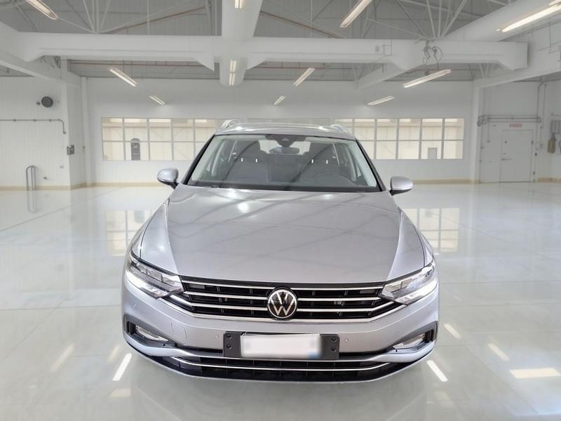 VOLKSWAGEN PASSAT VARIANT 2.0 TDI SCR EVO 110KW BUSINESS DSG STATION WAGON
