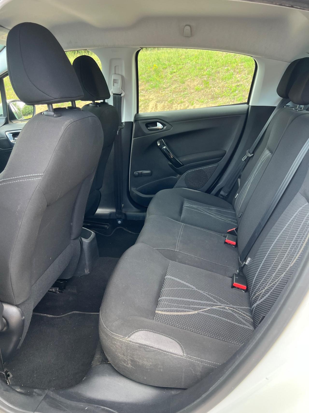 Peugeot 208 PureTech 82 5 porte Active