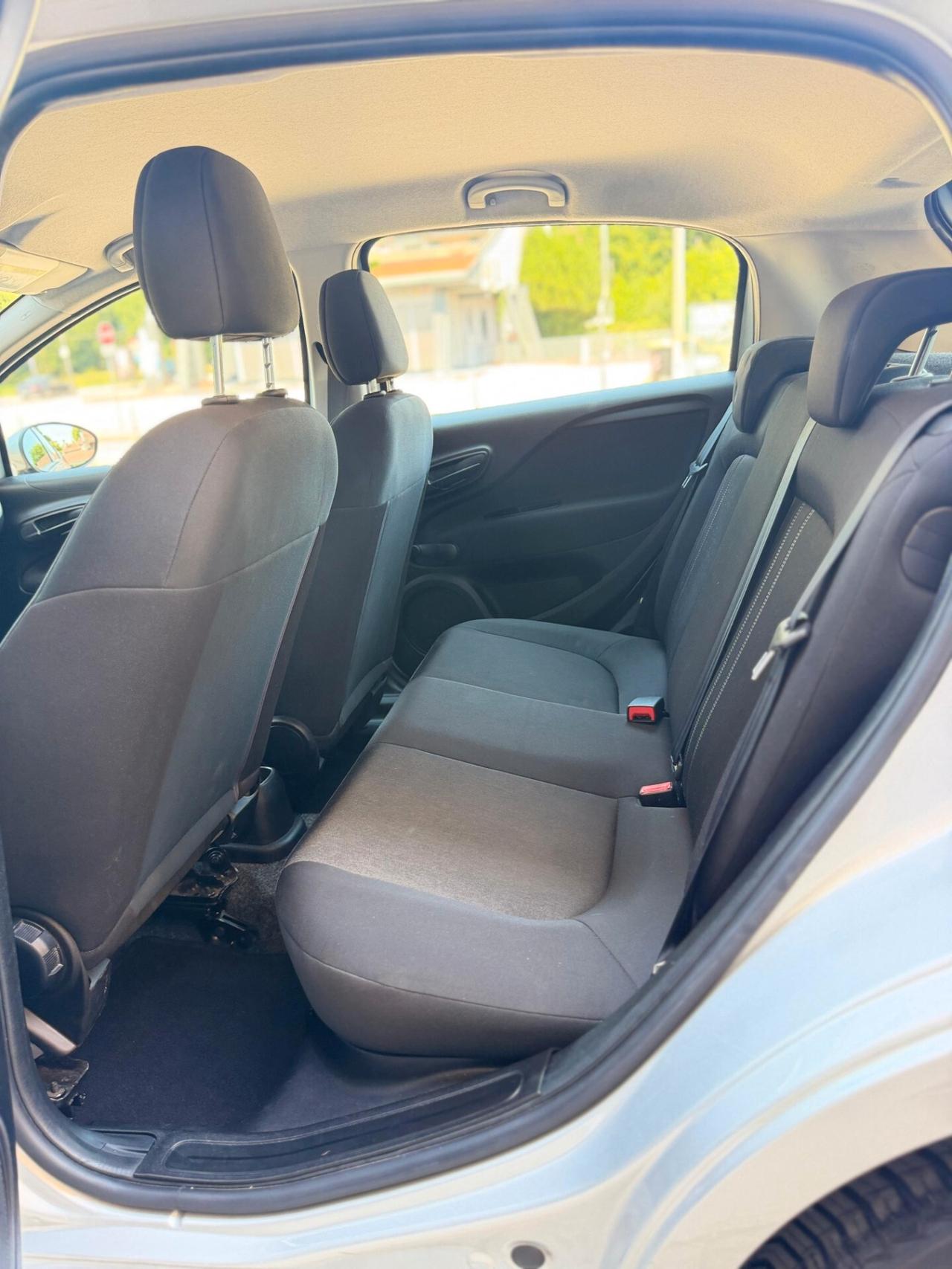 Fiat Punto 1.2 benzina 8V 5 porte neopatentati