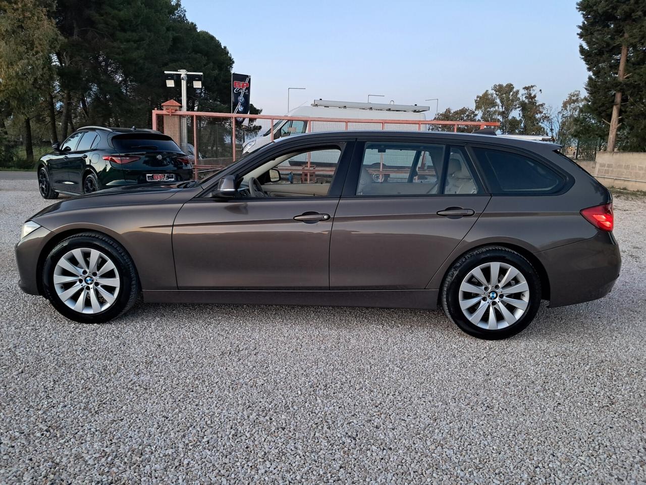 Bmw 318d 143cv Touring*Luxury*PELLE*BIXENON