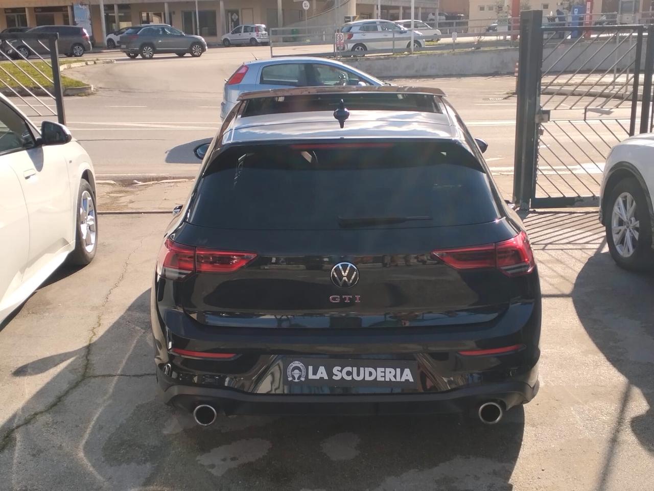 Volkswagen Golf GTI 2.0 TSI DSG