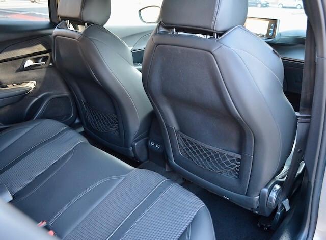 Peugeot 2008 PureTech 130 S&S EAT8 GT Pack