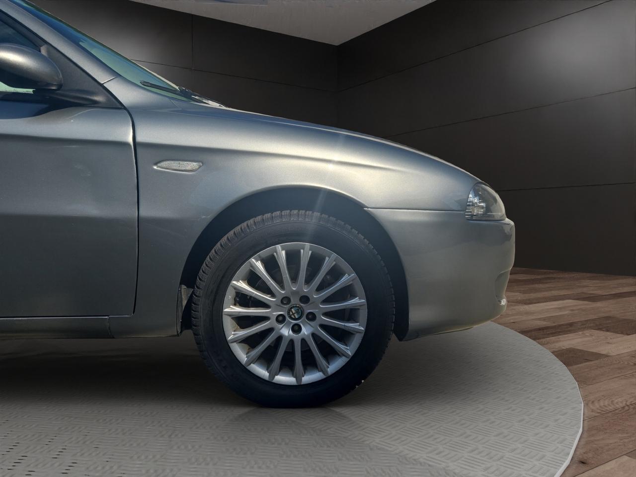 Alfa Romeo 147 - 5 Porte 5p 1.9 jtd Murphy&Nye 120cv