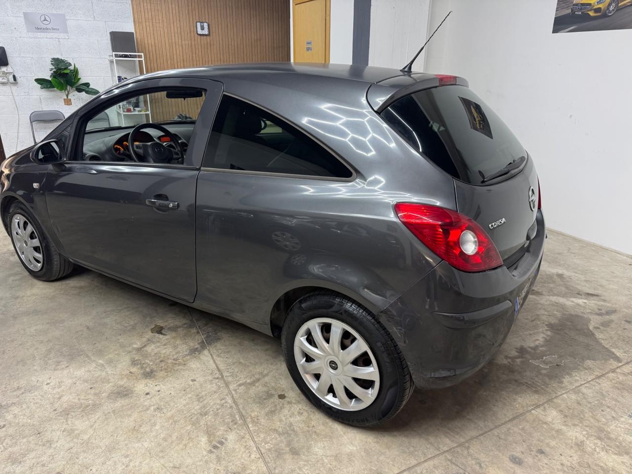 Opel Corsa 1.2 GPL-TECH - 2012