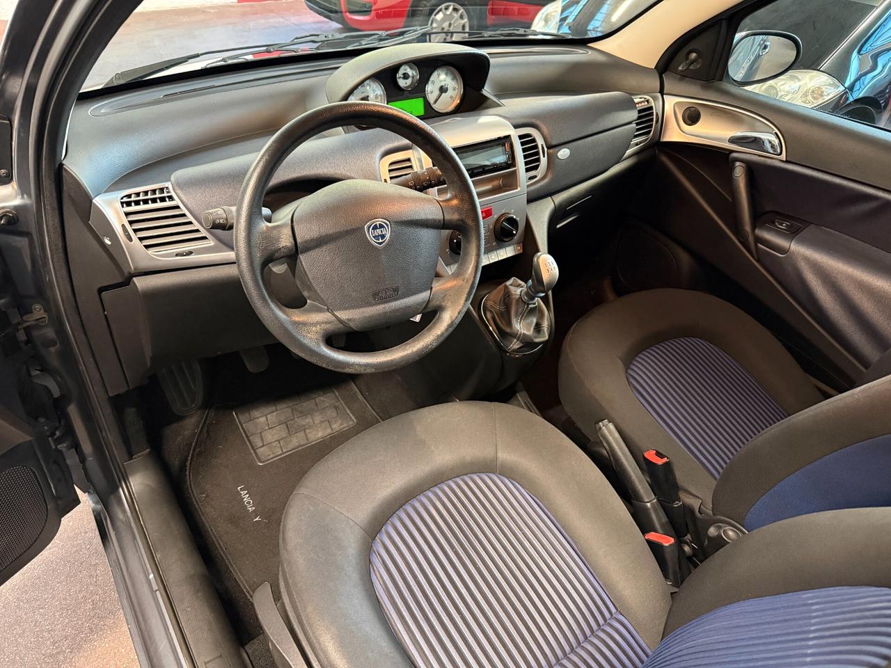 Lancia Ypsilon 1.2 Argento