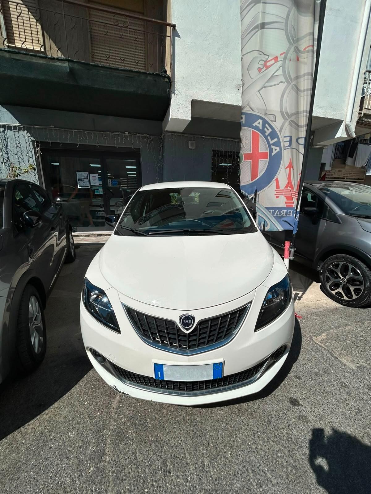 Lancia Ypsilon Hybrid 1.0 Firefly 70cv S&S GOLD