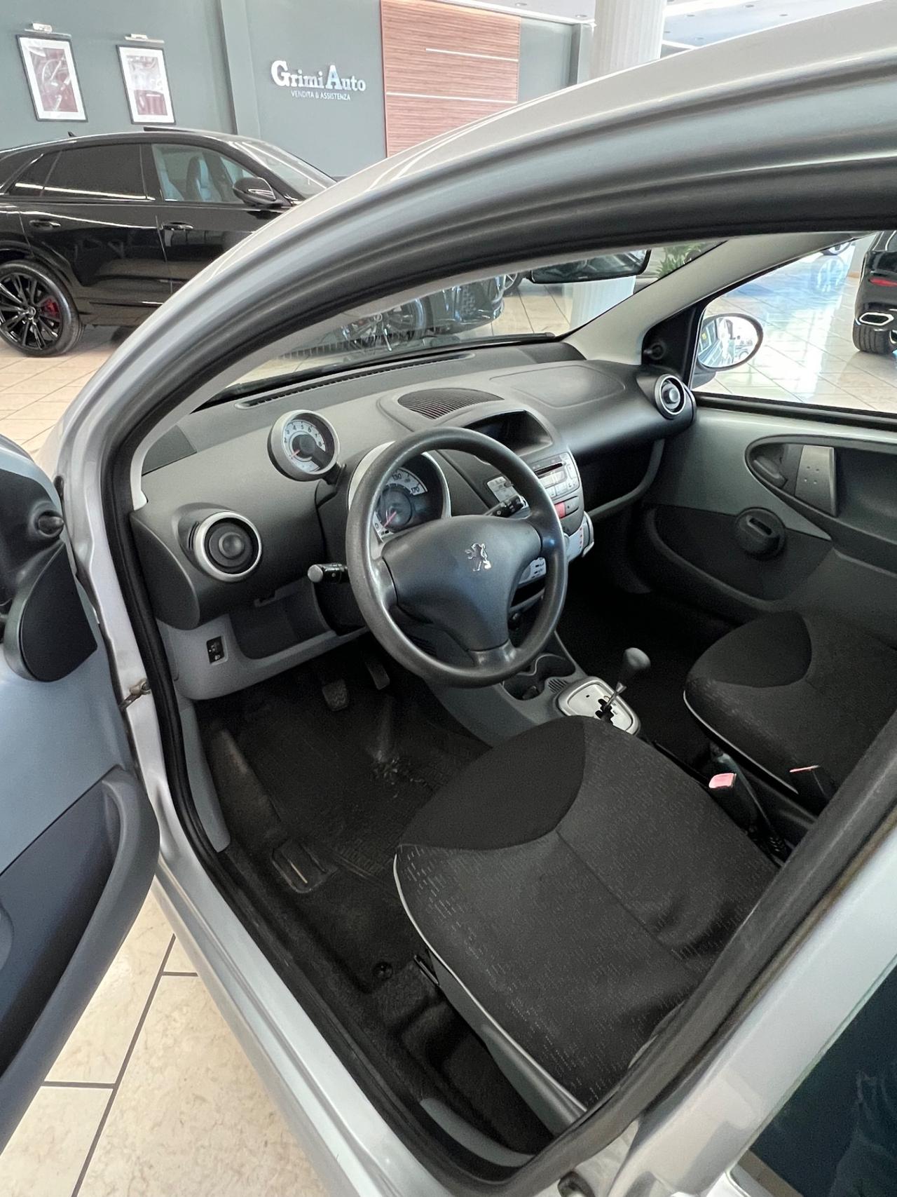 Peugeot 107 1.0 68CV 5p. Sweet Years 2Tronic