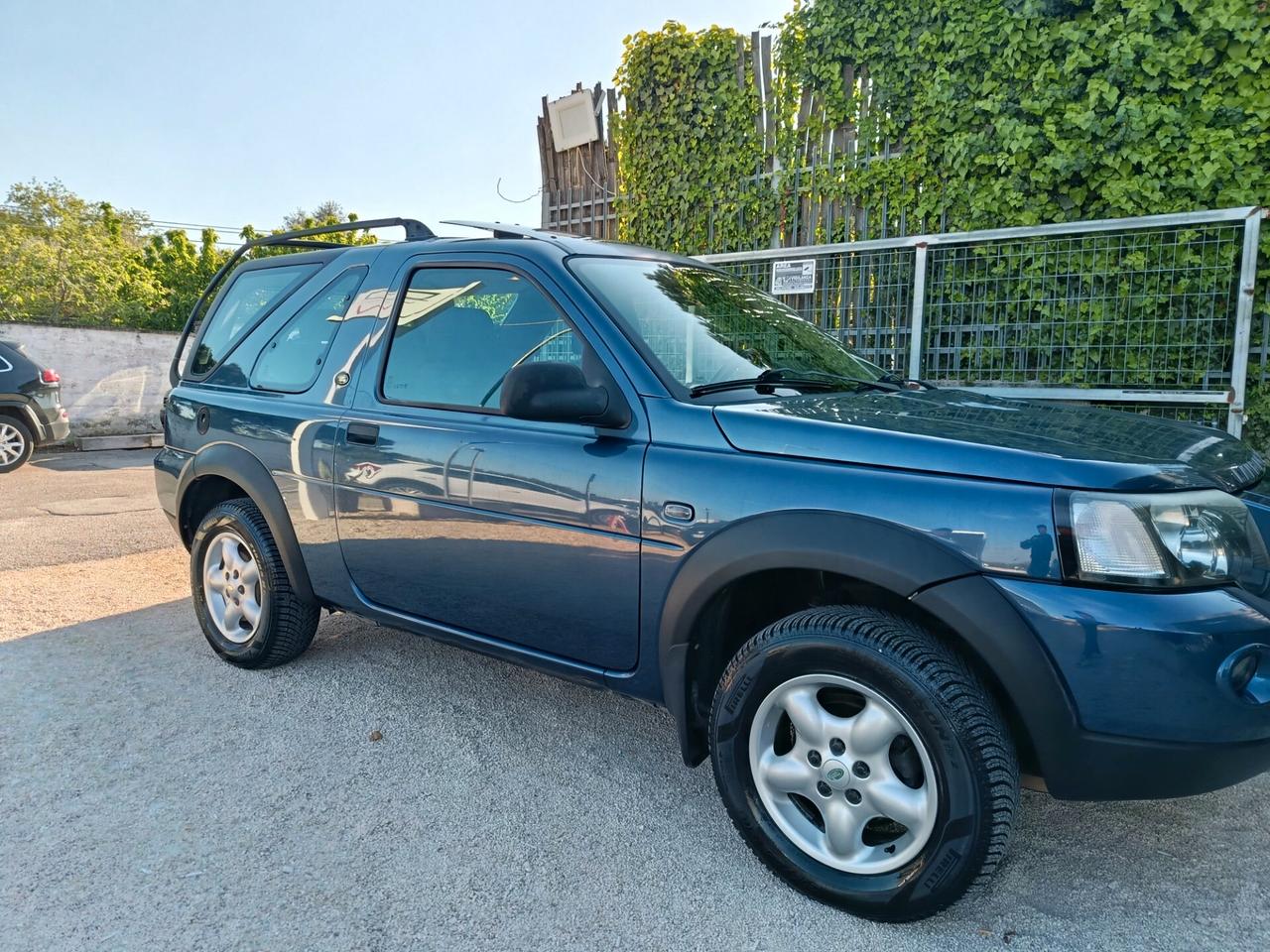 Land Rover Freelander 2.0 Td4 16V cat 3p. Softb. SE
