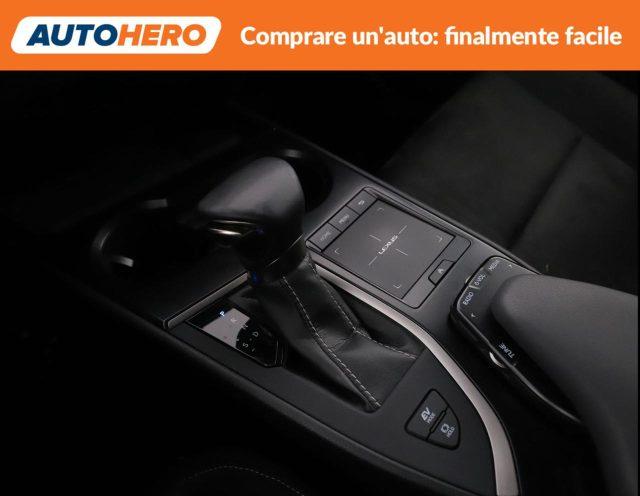 LEXUS UX Full Electric UX Hybrid Executive