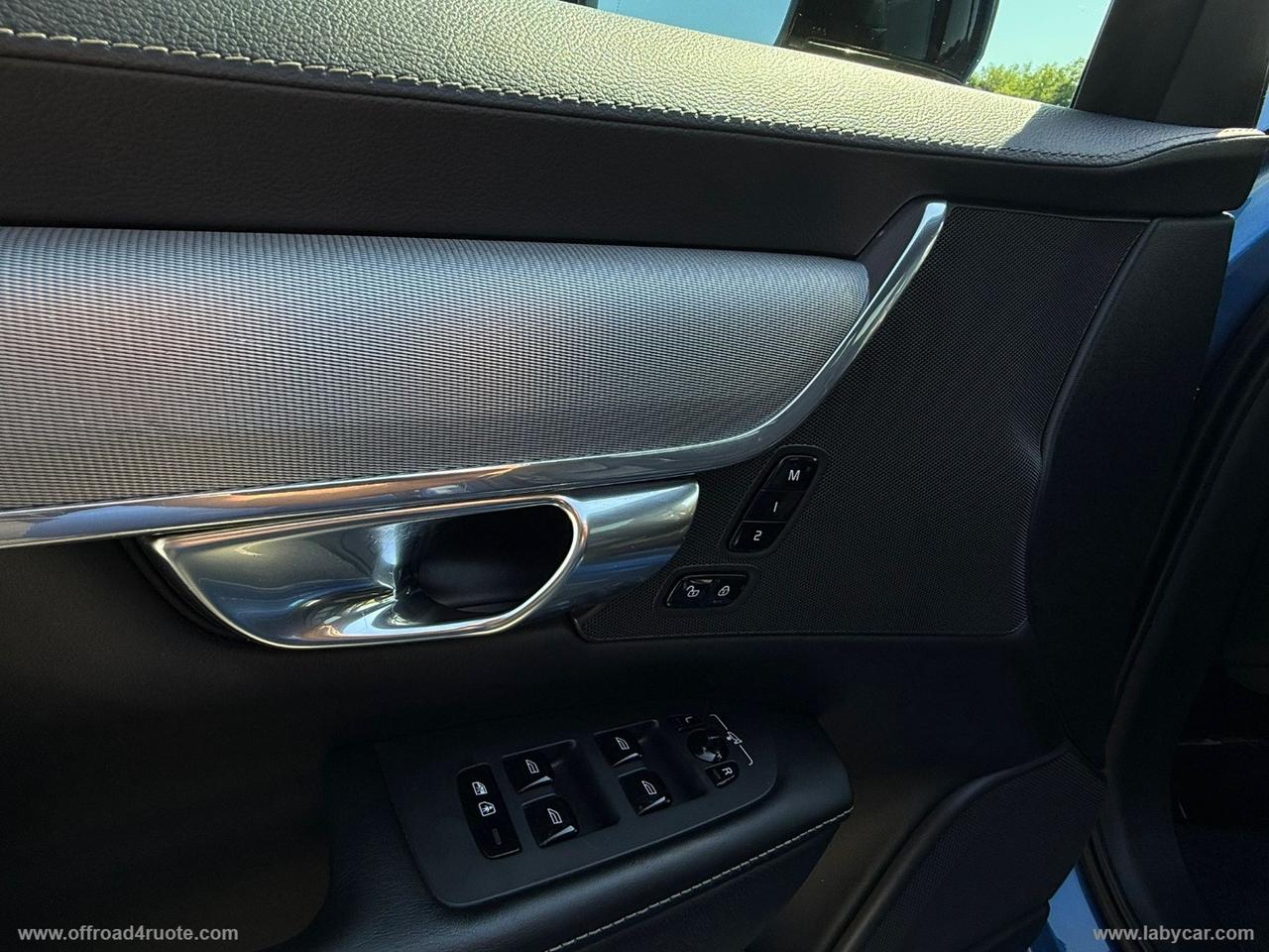 VOLVO D5 AWD Geartronic R-design