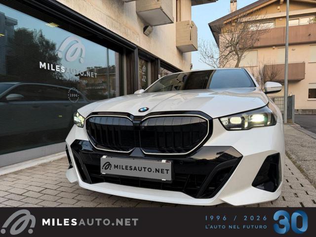 BMW 520 d 48V Msport 7 ANNI GARANZIA RATA 799 ?