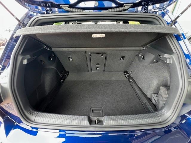 Volkswagen Golf GTD Dsg, 200cv Gancio traino, 19”, IQ Matrix