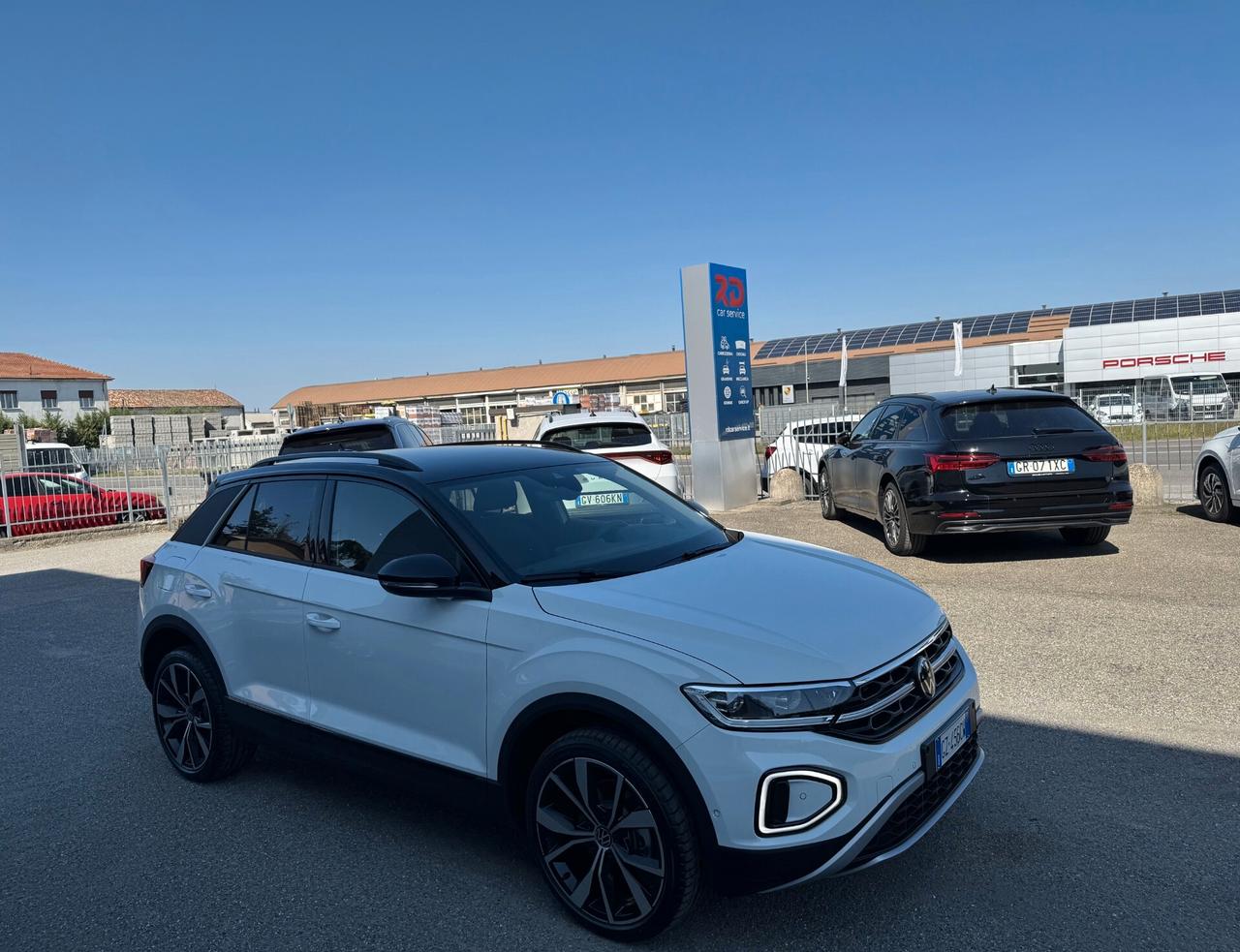 Volkswagen T-Roc 1.5 tsi Style dsg / NO VINCOLI / Fari Matrix