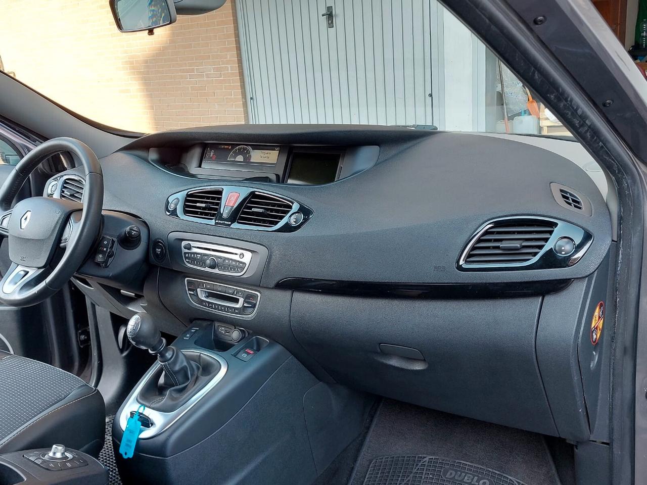 Renault Scenic Scénic X-Mod 1.5 dCi 110CV Luxe