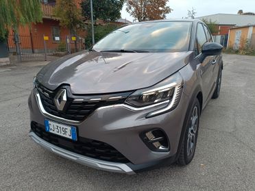 Renault Captur Hybrid 140 CV Techno