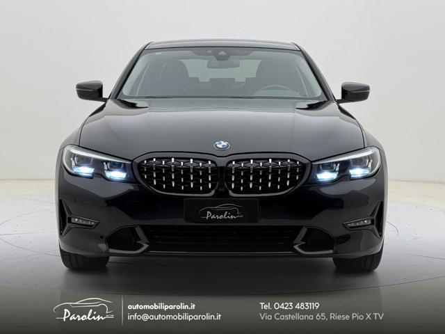 BMW 318 d 48V Sport Aut. Berlina Black pack-Telecamera-LED