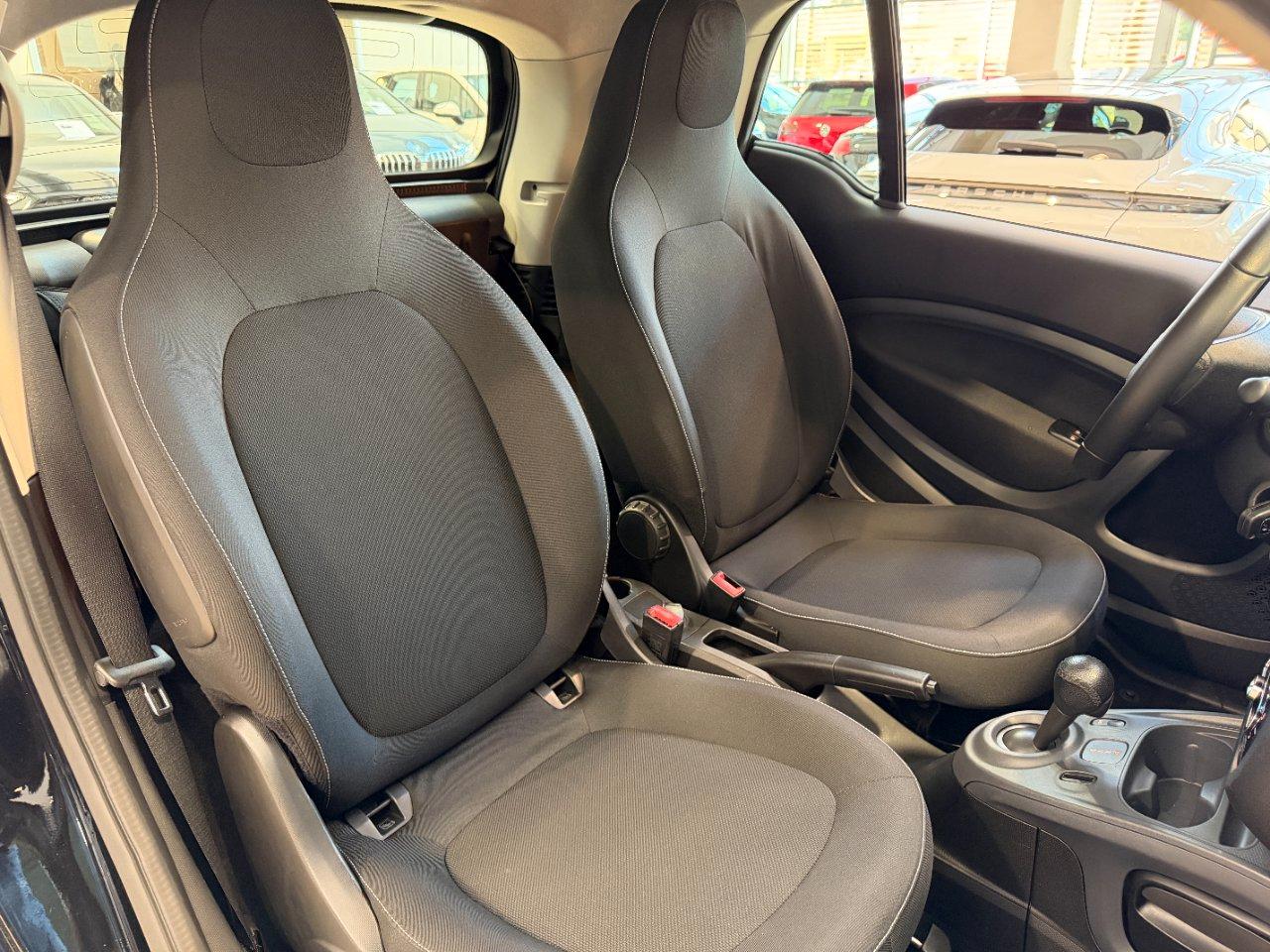 Smart fortwo coupe electric drive Passion