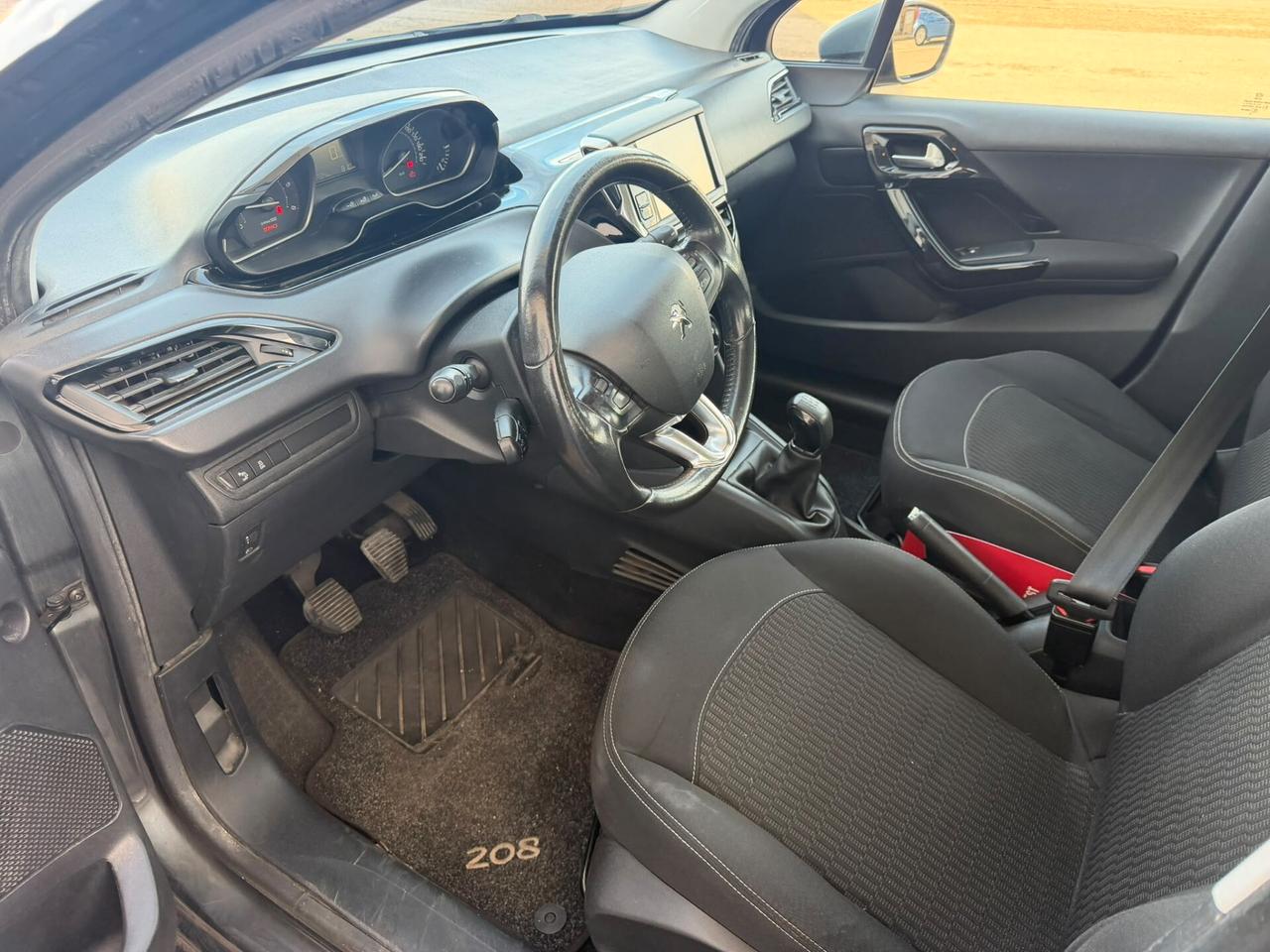 Peugeot 208 BlueHDi 75 5 porte Allure