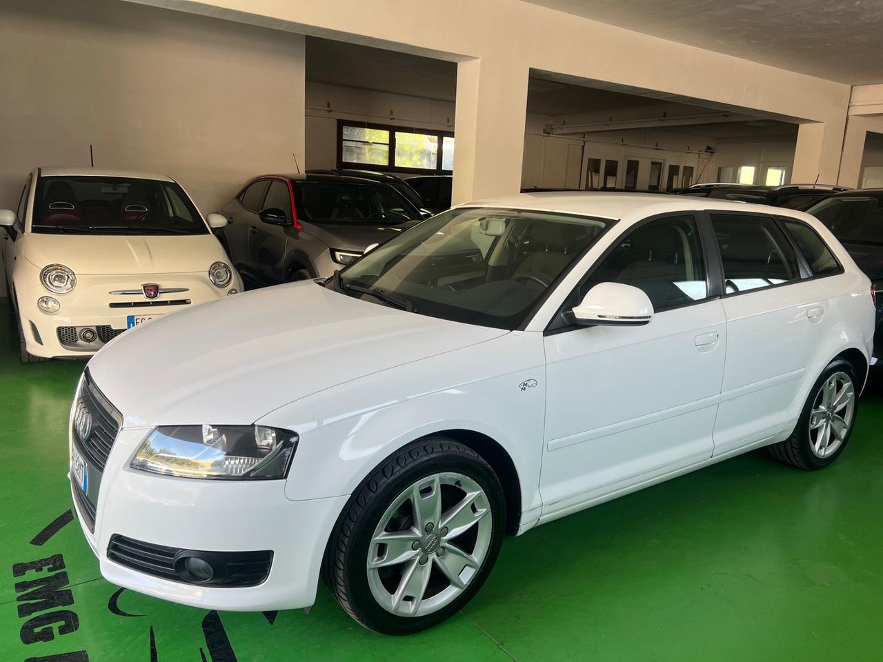 Audi A3 SPB 1.6 TDI 105 CV CR Attraction