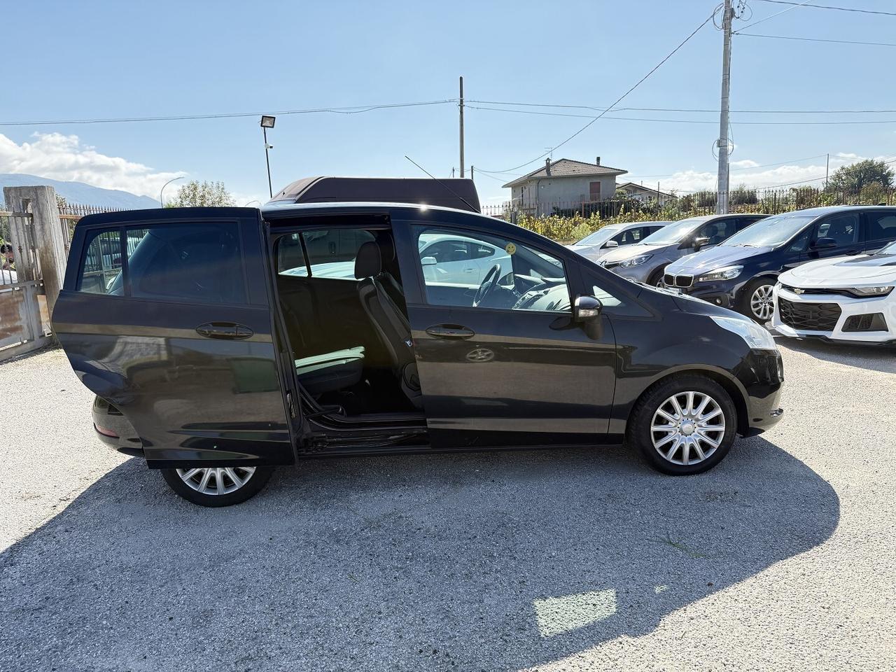 FORD B MAX ADATTA NEOPATENTATI