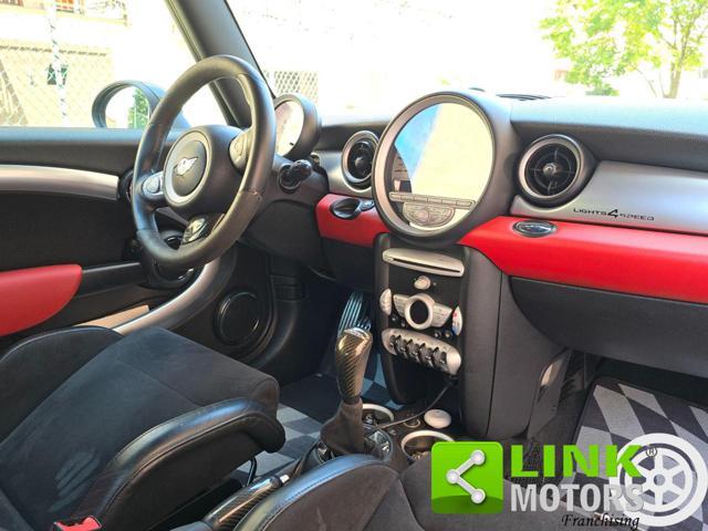 MINI John Cooper Works 1.6 211 CV SEDILI RECARO